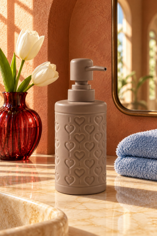 ROSIE Vizon Kabartma Kalp Desenli Yuvarlak Seramik Sıvı Sabunluk 350 ml