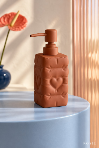 ROSIE Kiremit Renk Kalp Dokulu Kare Seramik Sıvı Sabunluk 350 ml