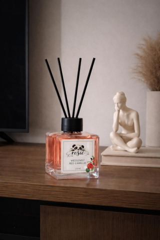 Rosie Middlemist Red Camellia Çubuklu Oda Kokusu 100 ml