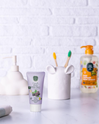 Eyüp Sabri Tuncer Karadut Özlü Çocuk Diş Macunu 60 ml x 12 adet