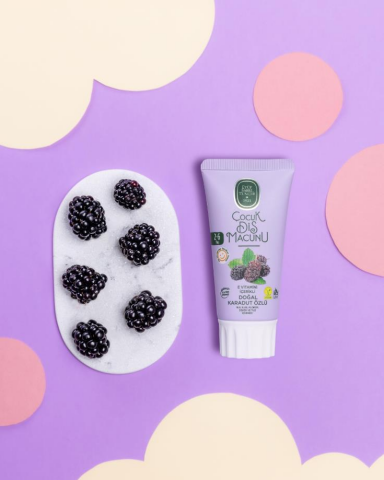 Eyüp Sabri Tuncer Karadut Özlü Çocuk Diş Macunu 60 ml x 12 adet