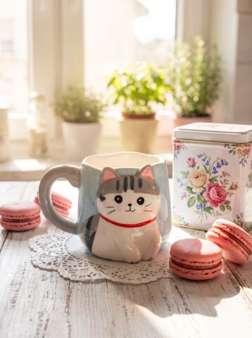 Kuyruk Detaylı Kulp, Açık Mavi 3D Kedi Figürlü Kupa 405 ml