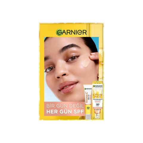 Garnier Günlük Güneş Koruyucu Fluid Yüz Kremi Işıltılı Doku