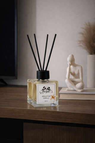 Rosie Seductive Vanilla 100 ml Çubuklu Oda Kokusu – Baştan Çıkarıcı Vanilya Kokusu